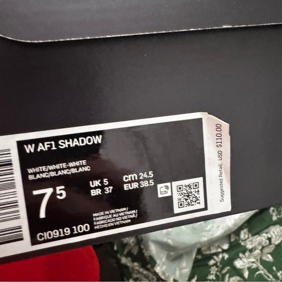 Nike AF1 Shadow in White and Black - Picture 4 of 4
